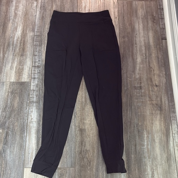 Athleta Girl Black Powervita Jogger size 12 - Picture 3 of 7